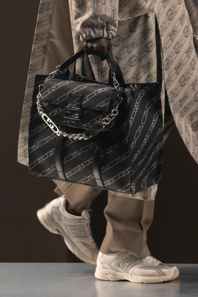 Look 8